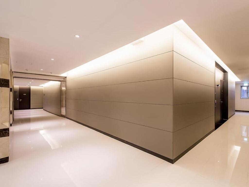 Korea Tourist Hotel Σουγόν Εξωτερικό φωτογραφία