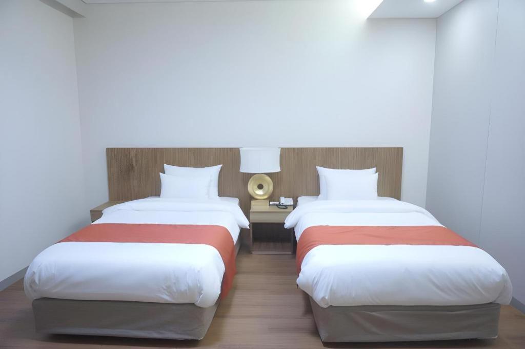 Korea Tourist Hotel Σουγόν Εξωτερικό φωτογραφία
